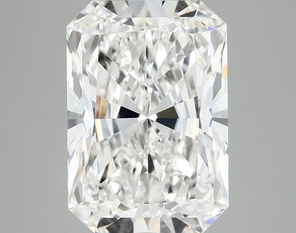 4.1 Carat Radiant Shaped Ideal Cut VVS2 IGI Certified Lab Grown Diamond