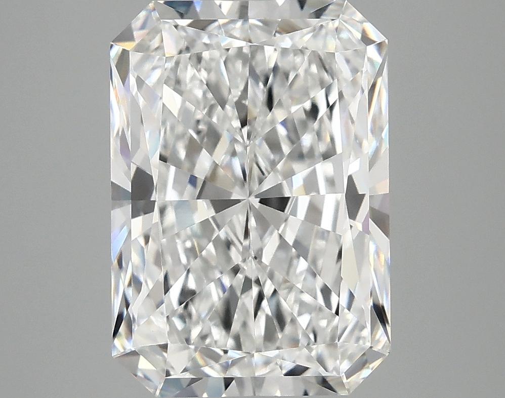 4.05 Carat Radiant Shaped Ideal Cut VVS2 IGI Certified Lab Grown Diamond