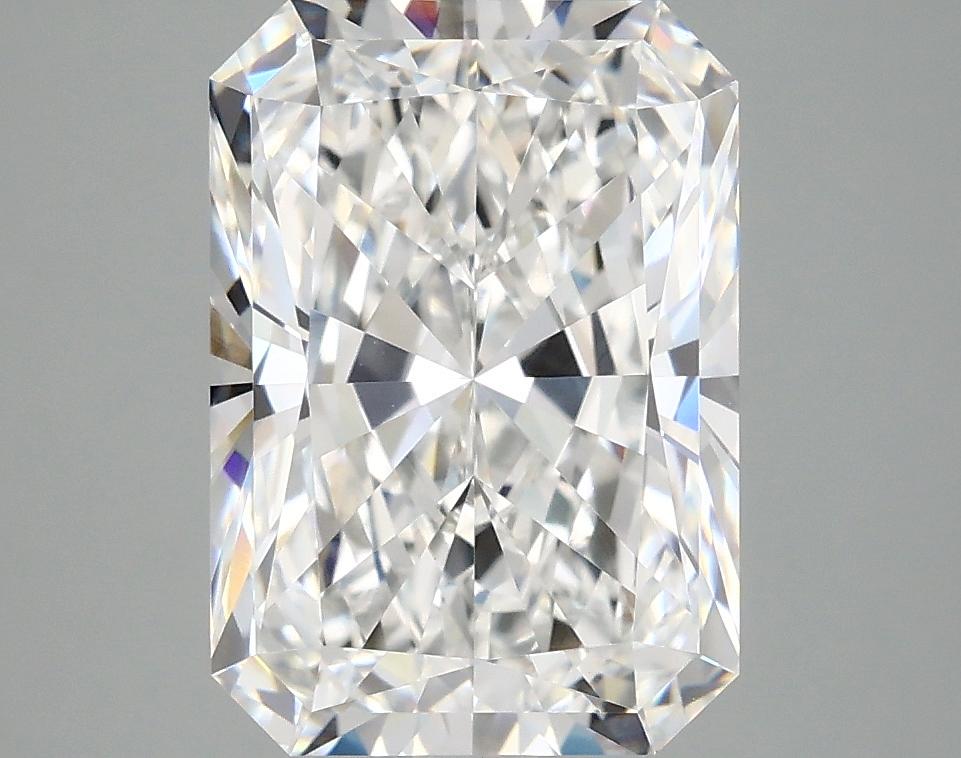 4.11 Carat Radiant Shaped Ideal Cut VVS2 IGI Certified Lab Grown Diamond