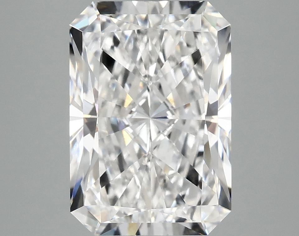 3.92 Carat Radiant Shaped Ideal Cut VVS2 IGI Certified Lab Grown Diamond
