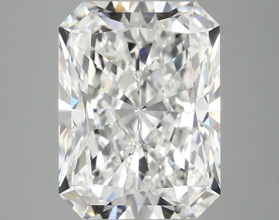 3.89 Carat Radiant Shaped Excellent Cut VVS2 IGI Certified Lab Grown Diamond