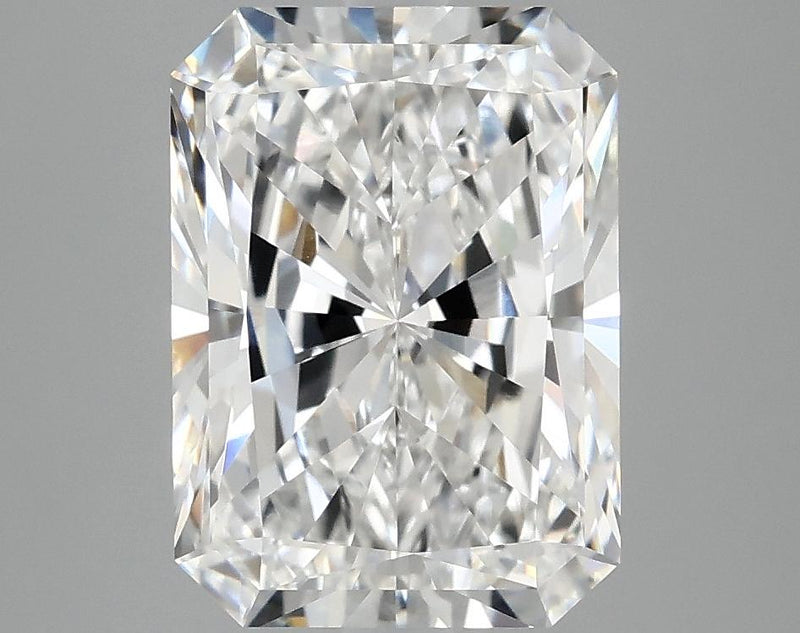 4.02 Carat Radiant Shaped Excellent Cut VS1 IGI Certified Lab Grown Diamond