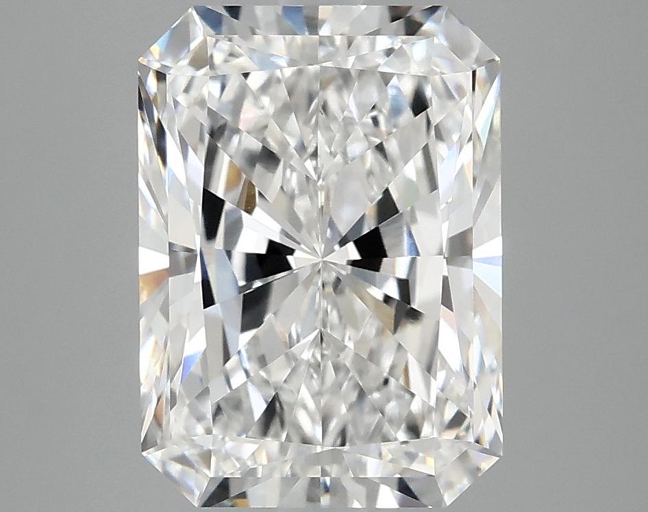 4.02 Carat Radiant Shaped Excellent Cut VS1 IGI Certified Lab Grown Diamond