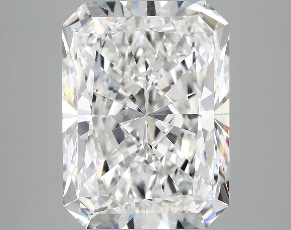 4.19 Carat Radiant Shaped Excellent Cut VS1 IGI Certified Lab Grown Diamond