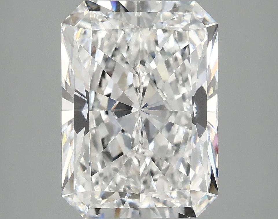 3.93 Carat Radiant Shaped Ideal Cut VVS2 IGI Certified Lab Grown Diamond