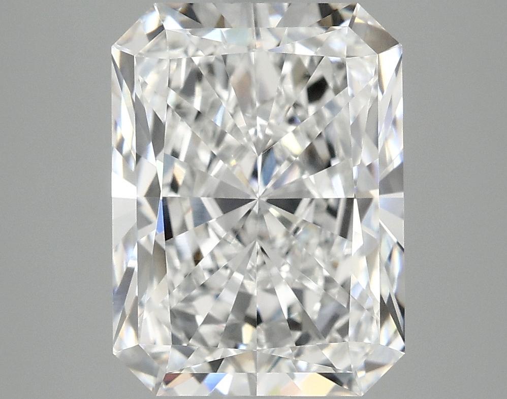 3.93 Carat Radiant Shaped Excellent Cut VVS2 IGI Certified Lab Grown Diamond