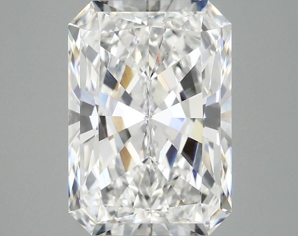 4.04 Carat Radiant Shaped Ideal Cut VVS2 IGI Certified Lab Grown Diamond
