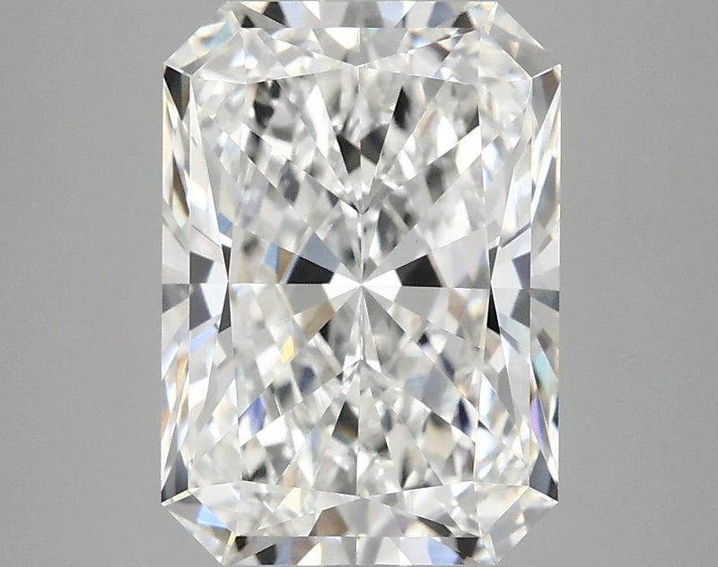 3.95 Carat Radiant Shaped Ideal Cut VVS2 IGI Certified Lab Grown Diamond