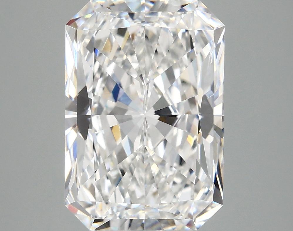 4.02 Carat Radiant Shaped Ideal Cut VVS2 IGI Certified Lab Grown Diamond