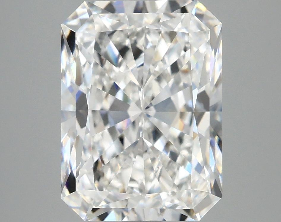 4.01 Carat Radiant Shaped Excellent Cut VVS2 IGI Certified Lab Grown Diamond