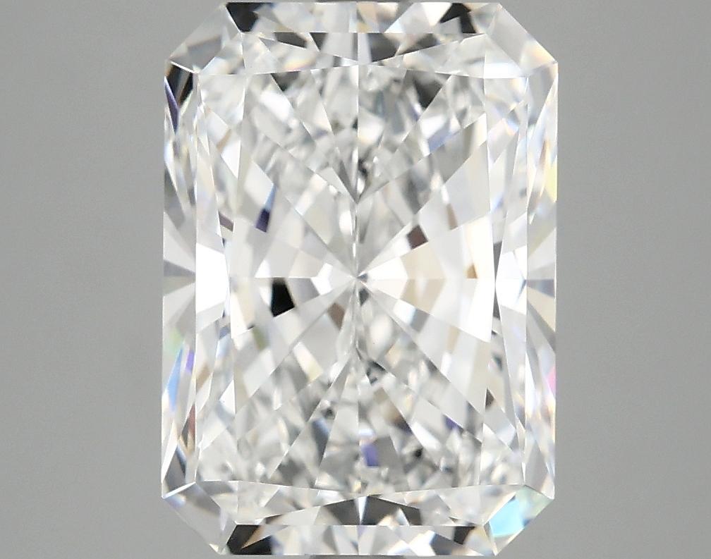 3.94 Carat Radiant Shaped Ideal Cut VVS2 IGI Certified Lab Grown Diamond