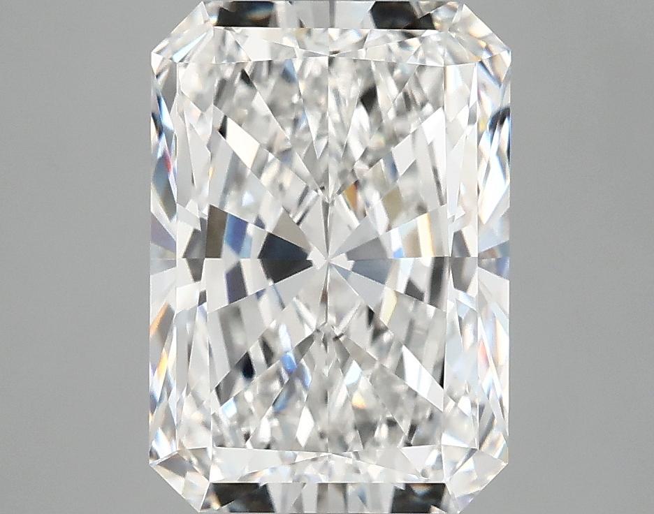 3.95 Carat Radiant Shaped Ideal Cut VVS2 IGI Certified Lab Grown Diamond