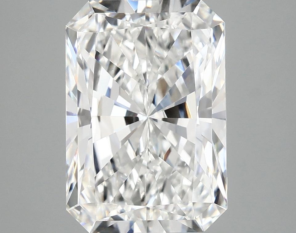 4.06 Carat Radiant Shaped Ideal Cut VVS2 IGI Certified Lab Grown Diamond