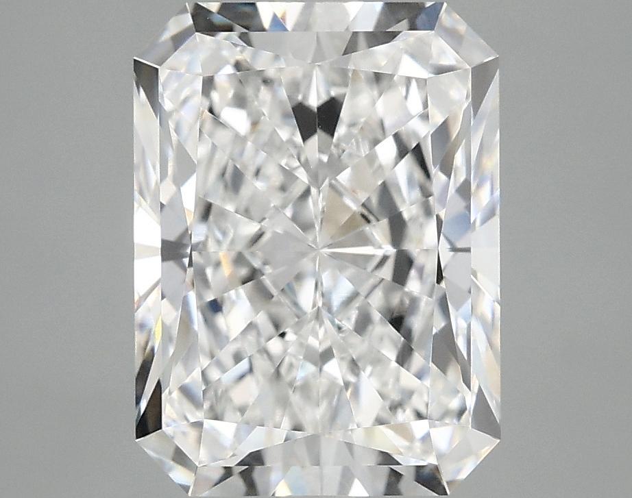 3.89 Carat Radiant Shaped Excellent Cut VVS2 IGI Certified Lab Grown Diamond