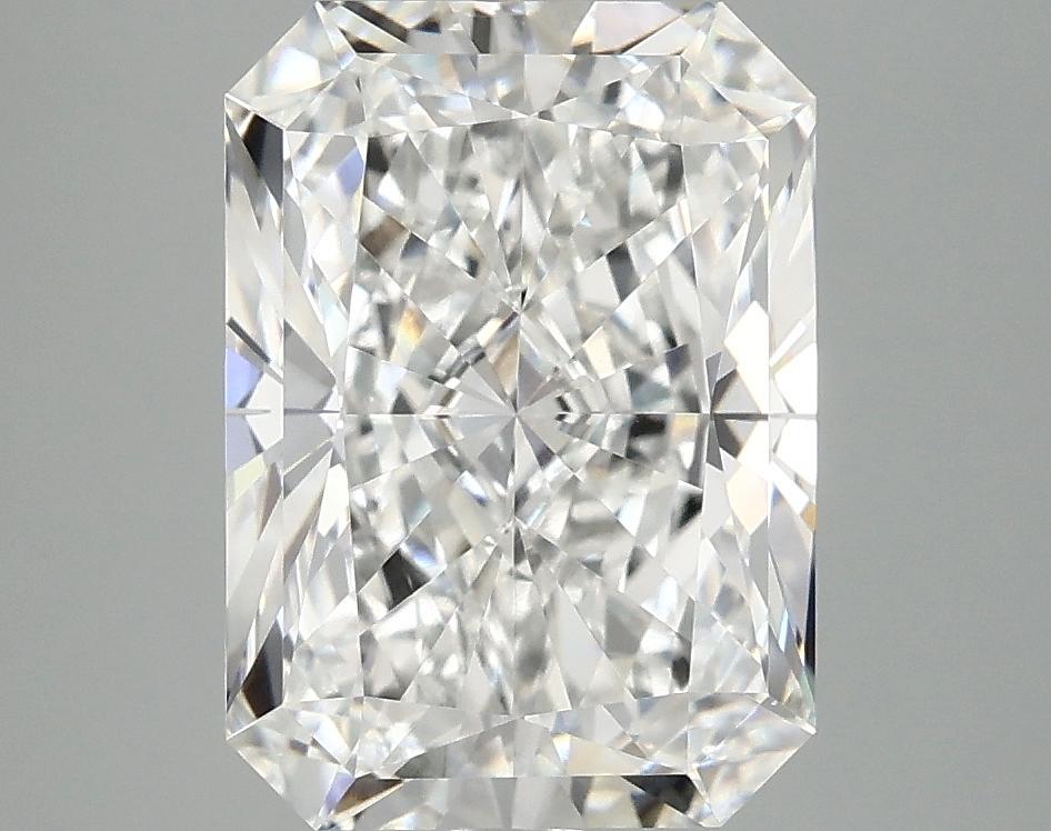 4.05 Carat Radiant Shaped Ideal Cut VVS2 IGI Certified Lab Grown Diamond