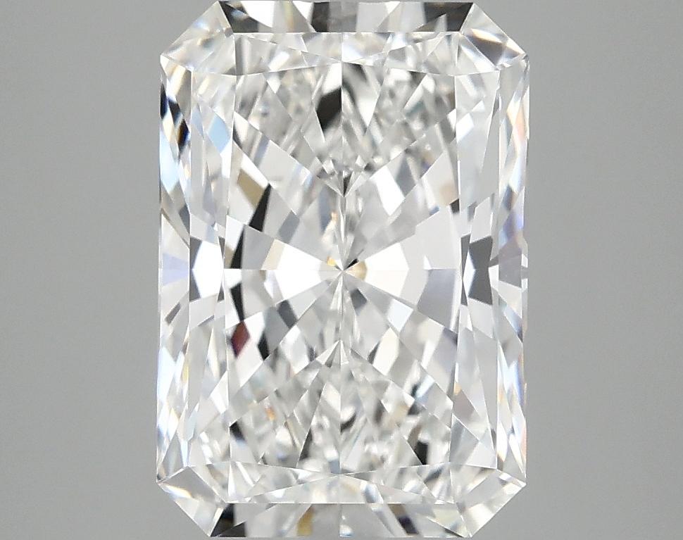 3.94 Carat Radiant Shaped Ideal Cut VVS2 IGI Certified Lab Grown Diamond