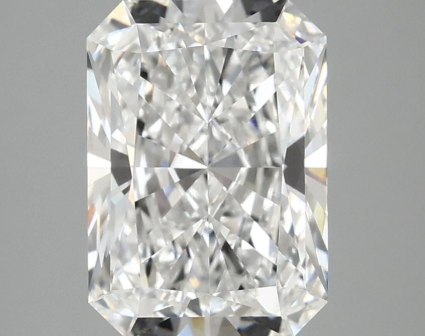 2.99 Carat Radiant Shaped Ideal Cut VVS2 IGI Certified Lab Grown Diamond