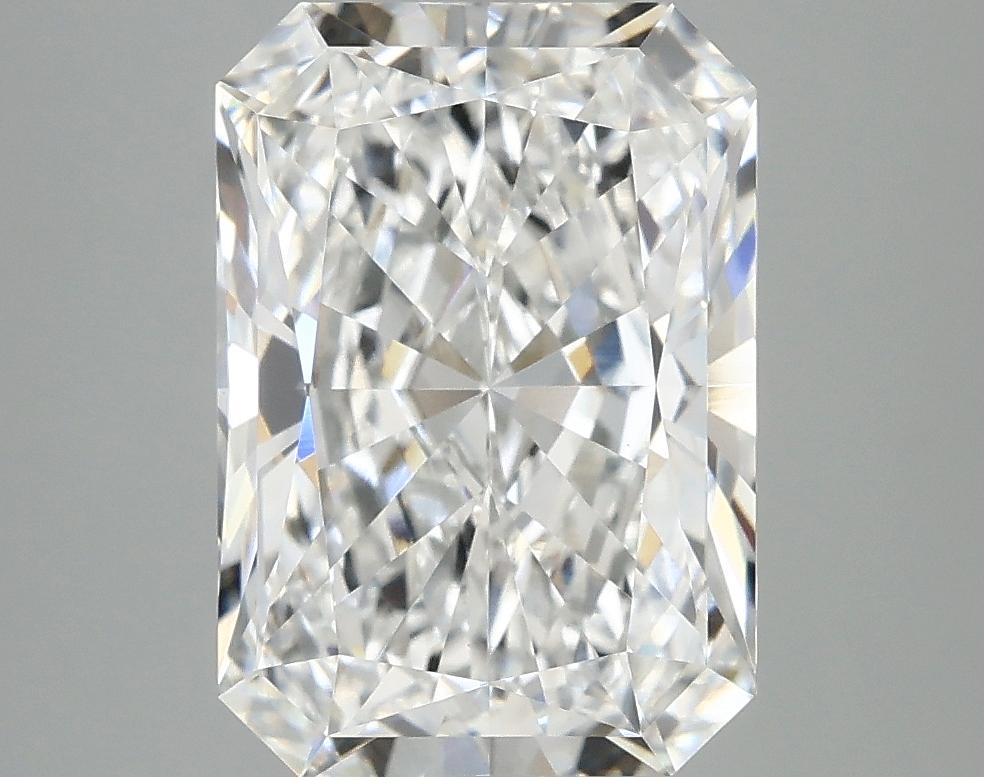 4.09 Carat Radiant Shaped Ideal Cut VVS2 IGI Certified Lab Grown Diamond