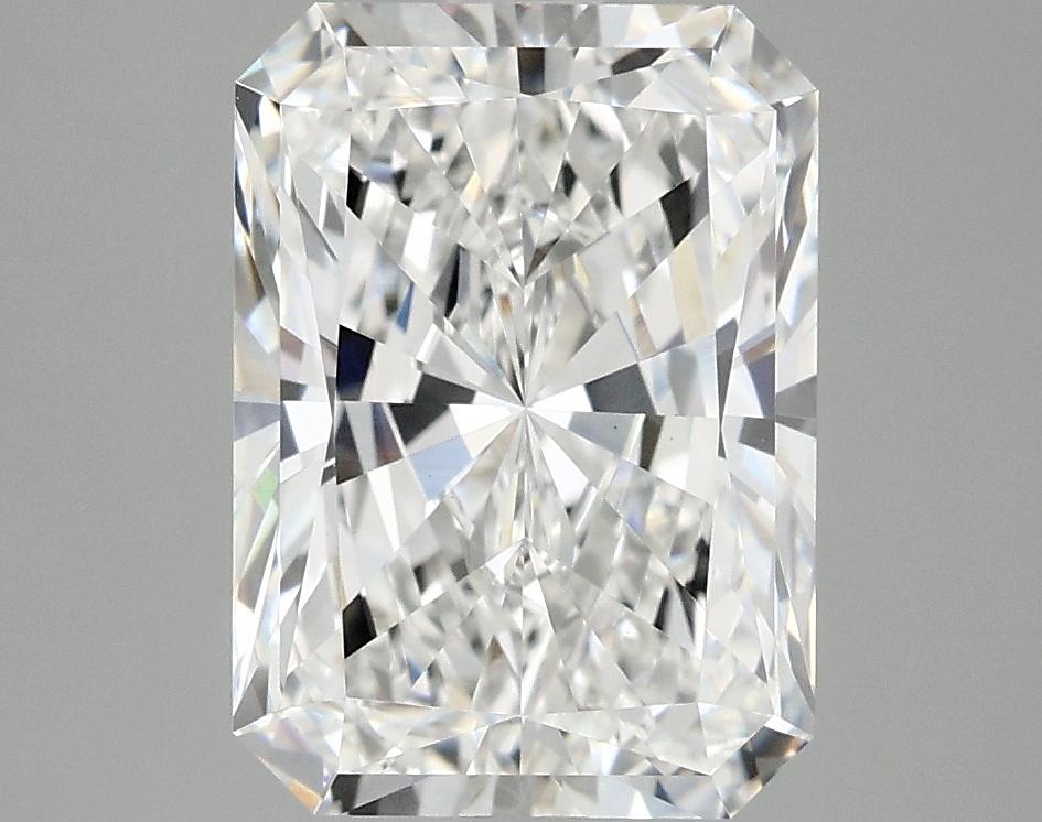 3.99 Carat Radiant Shaped Excellent Cut VS1 IGI Certified Lab Grown Diamond