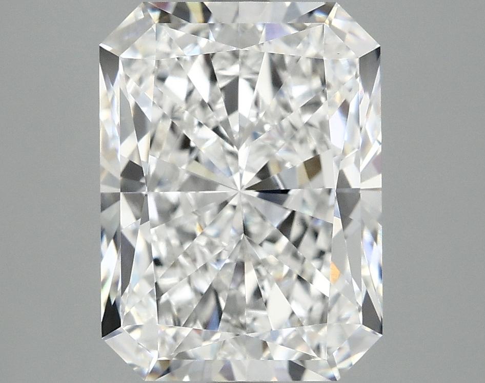 4.17 Carat Radiant Shaped Excellent Cut VS1 IGI Certified Lab Grown Diamond