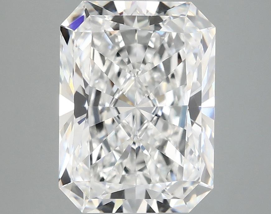 3.05 Carat Radiant Shaped Excellent Cut VVS2 IGI Certified Lab Grown Diamond