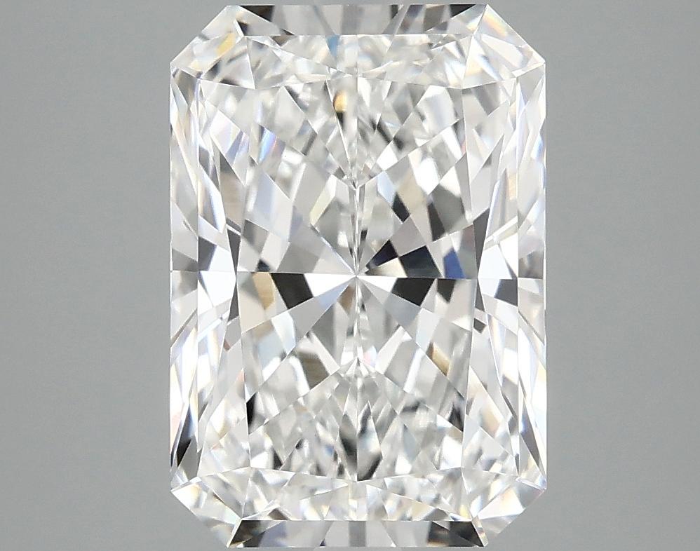 3.94 Carat Radiant Shaped Ideal Cut VVS2 IGI Certified Lab Grown Diamond