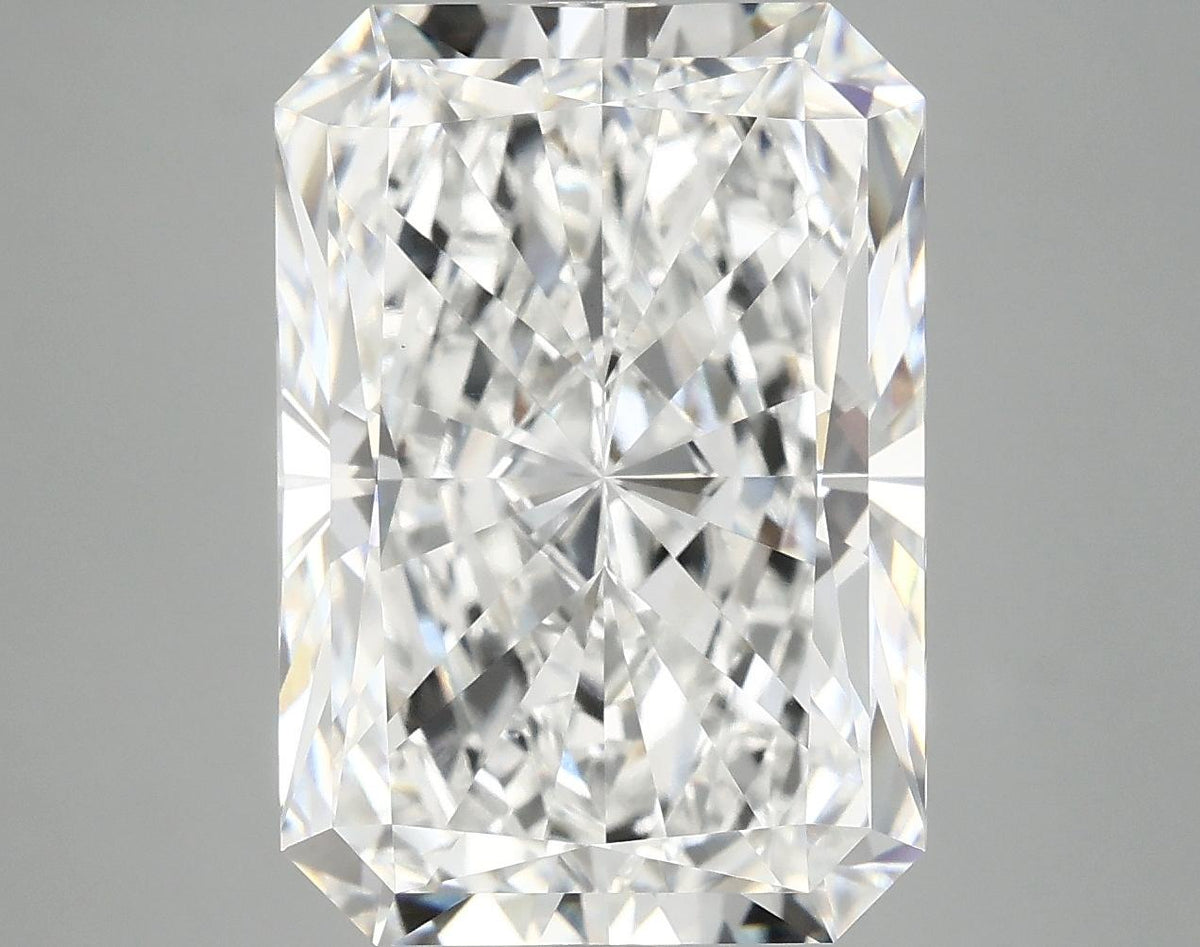 8.79 Carat Radiant Shaped Ideal Cut VVS2 IGI Certified Lab Grown Diamond