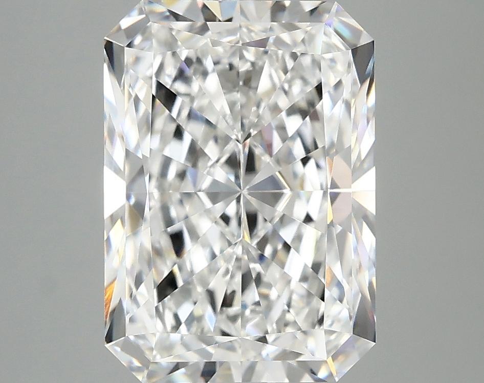 4.11 Carat Radiant Shaped Ideal Cut VVS2 IGI Certified Lab Grown Diamond