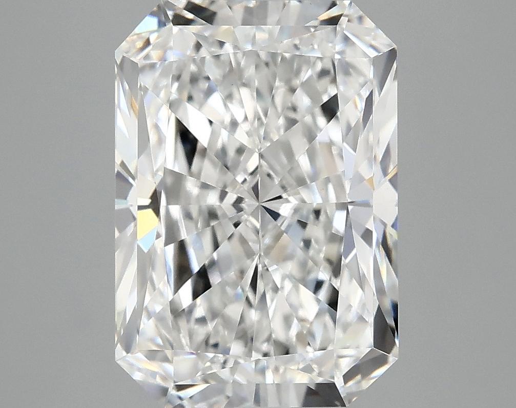 3.86 Carat Radiant Shaped Ideal Cut VVS2 IGI Certified Lab Grown Diamond