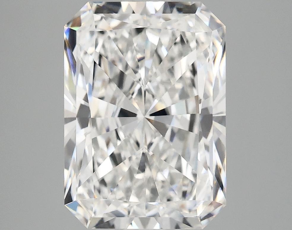 3.93 Carat Radiant Shaped Ideal Cut VVS2 IGI Certified Lab Grown Diamond