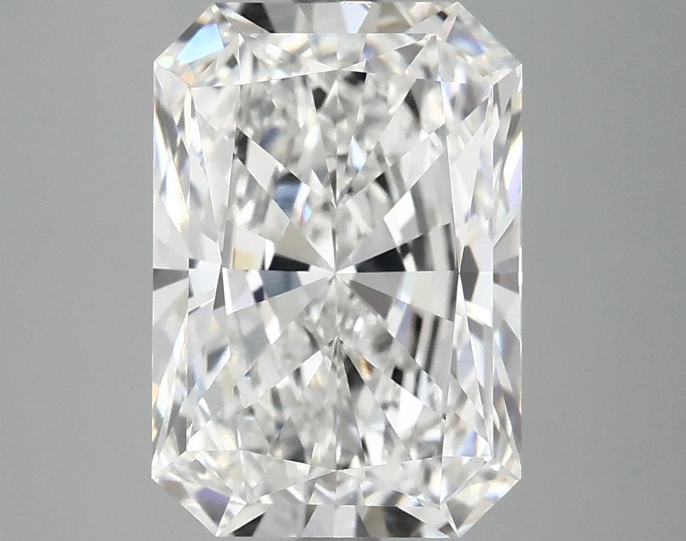 3.84 Carat Radiant Shaped Ideal Cut VVS2 IGI Certified Lab Grown Diamond