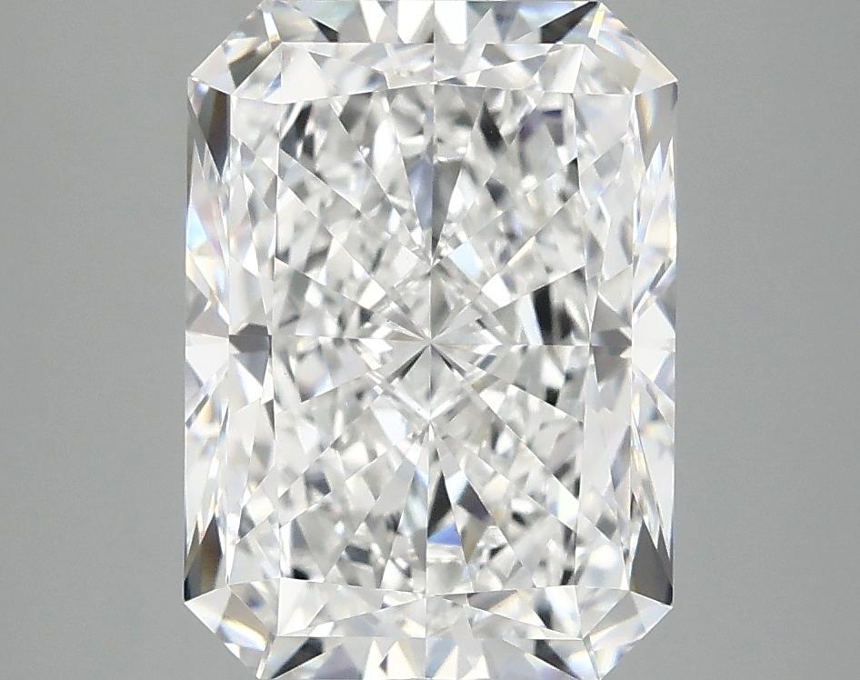 4.02 Carat Radiant Shaped Excellent Cut VVS2 IGI Certified Lab Grown Diamond