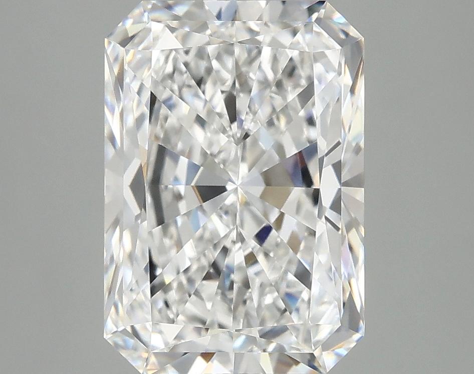 3.93 Carat Radiant Shaped Ideal Cut VVS2 IGI Certified Lab Grown Diamond