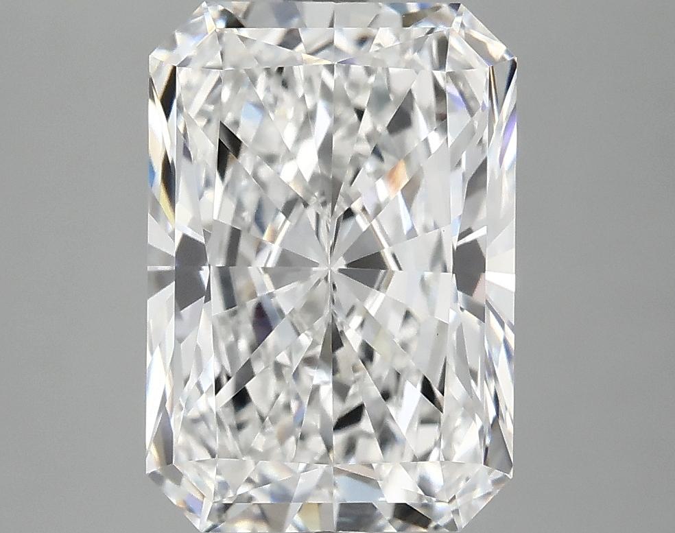 4.13 Carat Radiant Shaped Ideal Cut VVS2 IGI Certified Lab Grown Diamond