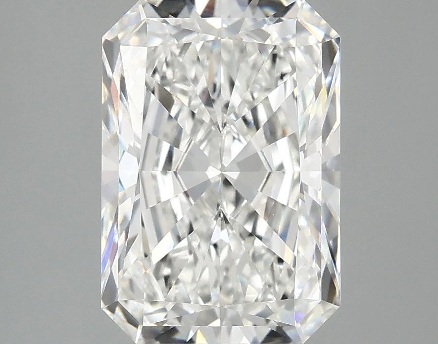 3.1 Carat Radiant Shaped Ideal Cut VVS2 IGI Certified Lab Grown Diamond