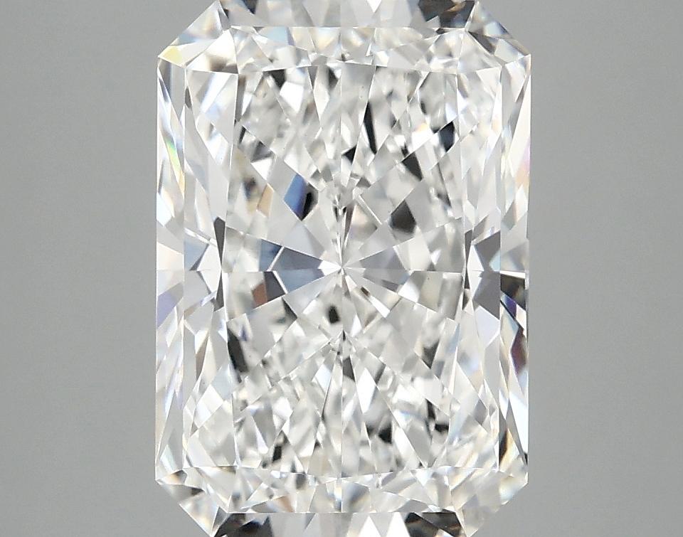 4.05 Carat Radiant Shaped Ideal Cut VVS2 IGI Certified Lab Grown Diamond