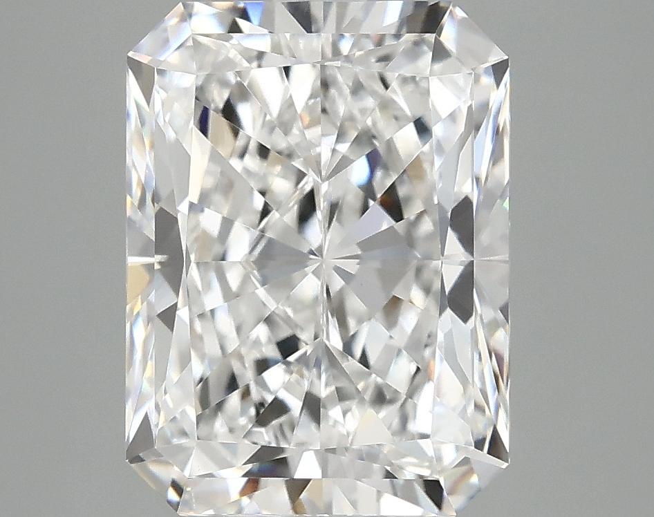 4.02 Carat Radiant Shaped Excellent Cut VS1 IGI Certified Lab Grown Diamond