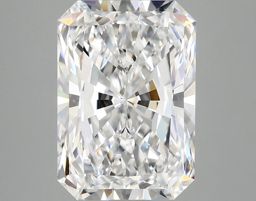 3.04 Carat Radiant Shaped Ideal Cut VVS2 IGI Certified Lab Grown Diamond