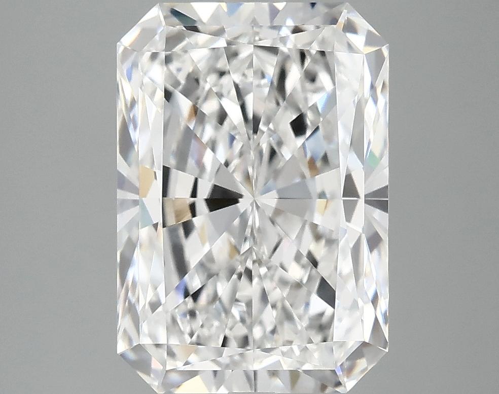 3.91 Carat Radiant Shaped Ideal Cut VVS2 IGI Certified Lab Grown Diamond