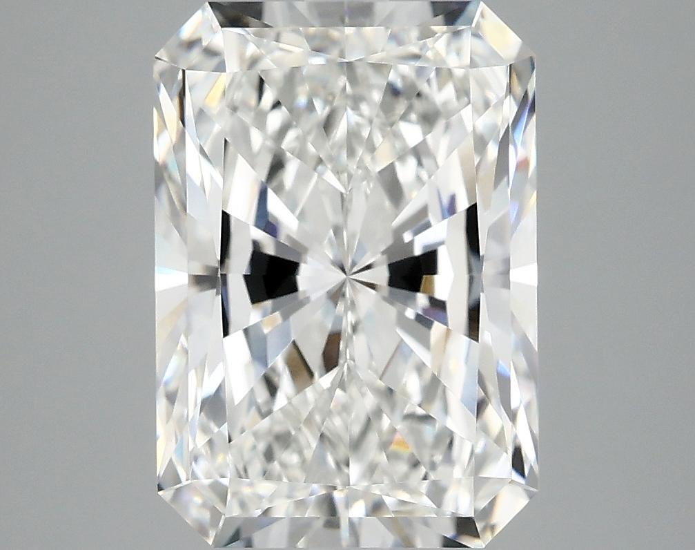4.4 Carat Radiant Shaped Ideal Cut VVS2 IGI Certified Lab Grown Diamond