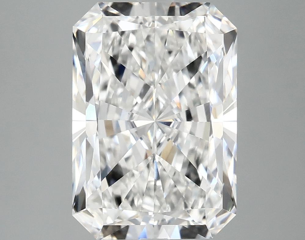4.15 Carat Radiant Shaped Ideal Cut VS1 IGI Certified Lab Grown Diamond