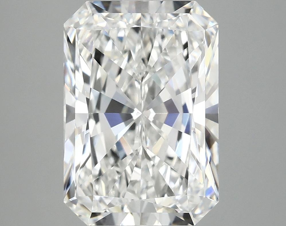 4.17 Carat Radiant Shaped Ideal Cut VVS2 IGI Certified Lab Grown Diamond