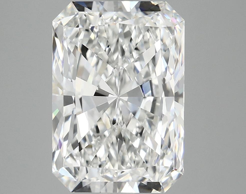 3.95 Carat Radiant Shaped Ideal Cut VVS2 IGI Certified Lab Grown Diamond