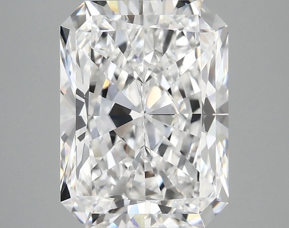 4.16 Carat Radiant Shaped Excellent Cut VVS2 IGI Certified Lab Grown Diamond