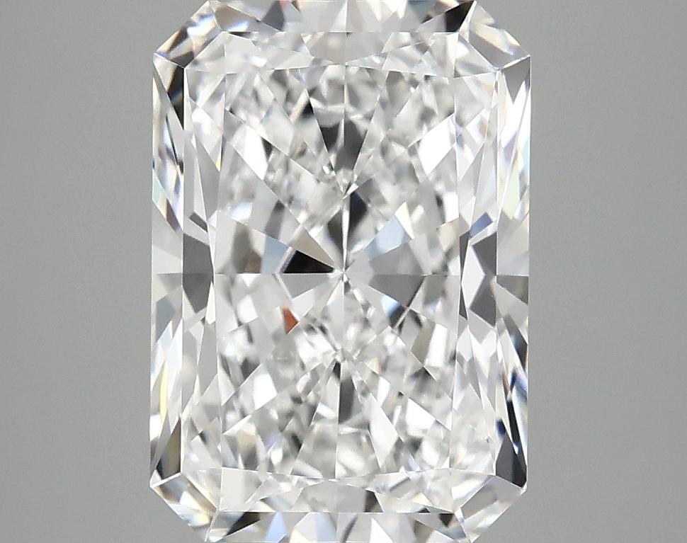 4.19 Carat Radiant Shaped Ideal Cut VVS2 IGI Certified Lab Grown Diamond