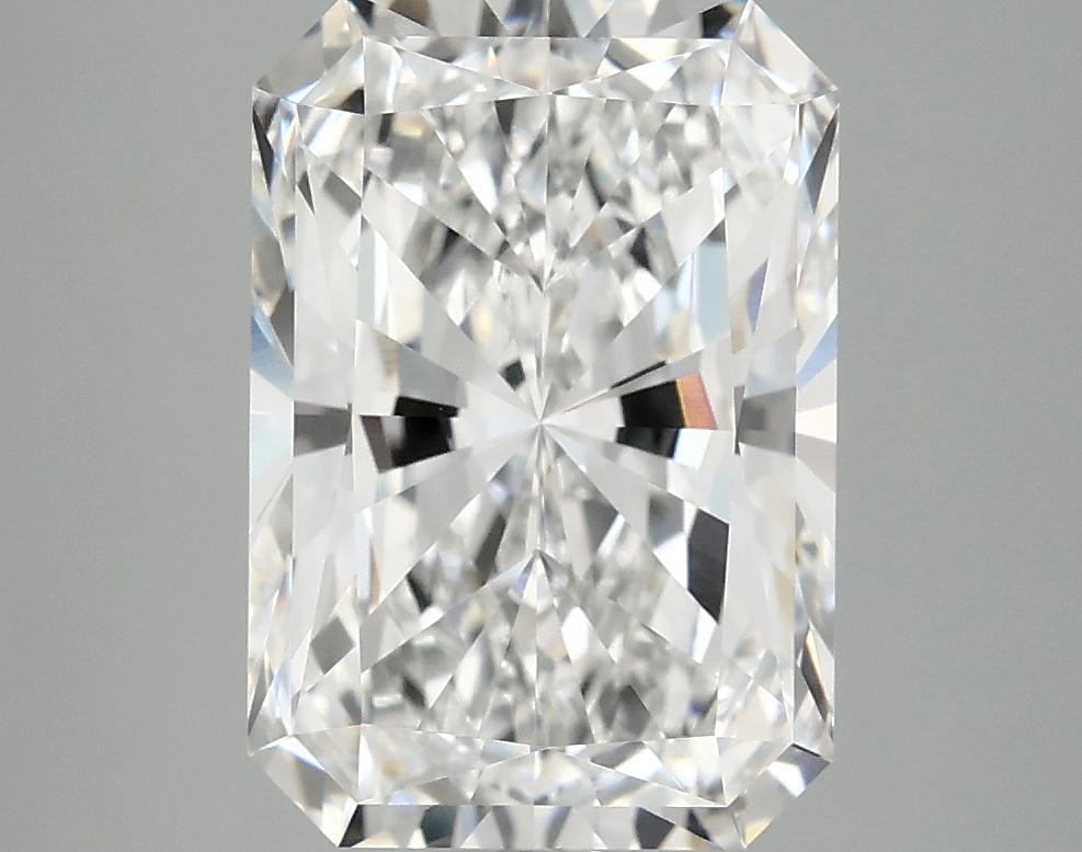 4.13 Carat Radiant Shaped Ideal Cut VVS2 IGI Certified Lab Grown Diamond