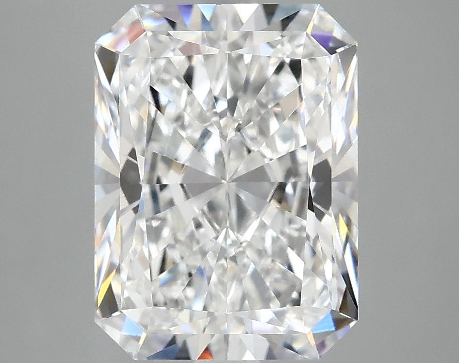 4.19 Carat Radiant Shaped Excellent Cut VS1 IGI Certified Lab Grown Diamond