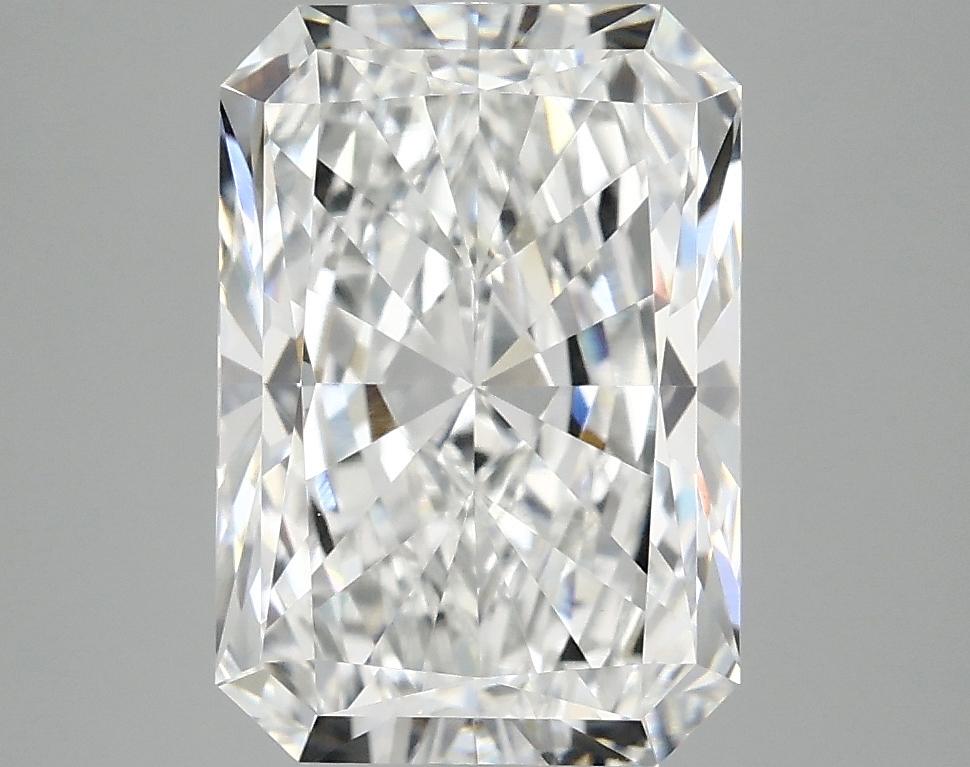 3.86 Carat Radiant Shaped Ideal Cut VVS2 IGI Certified Lab Grown Diamond