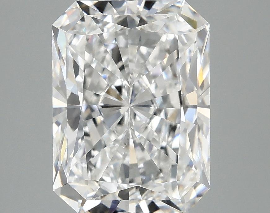 3.07 Carat Radiant Shaped Excellent Cut VVS2 IGI Certified Lab Grown Diamond