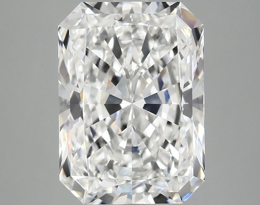 4.57 Carat Radiant Shaped Excellent Cut VVS2 IGI Certified Lab Grown Diamond